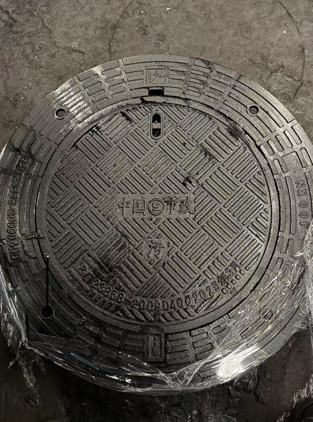 景县球墨铸铁防沉降井盖展示
